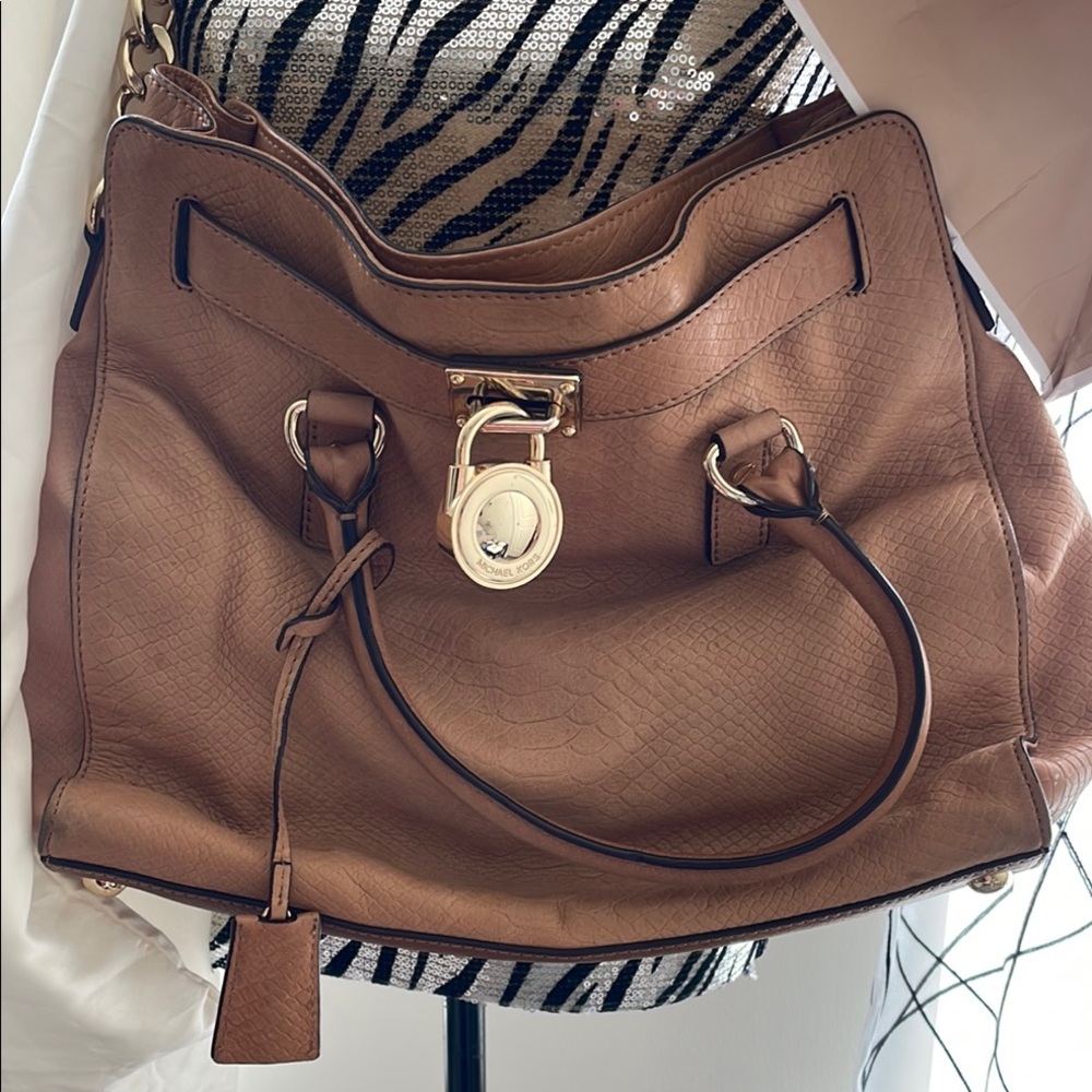 Michael Kors Vintage Hamilton Handbag Tan Embossed Matte Python Gold Hardware